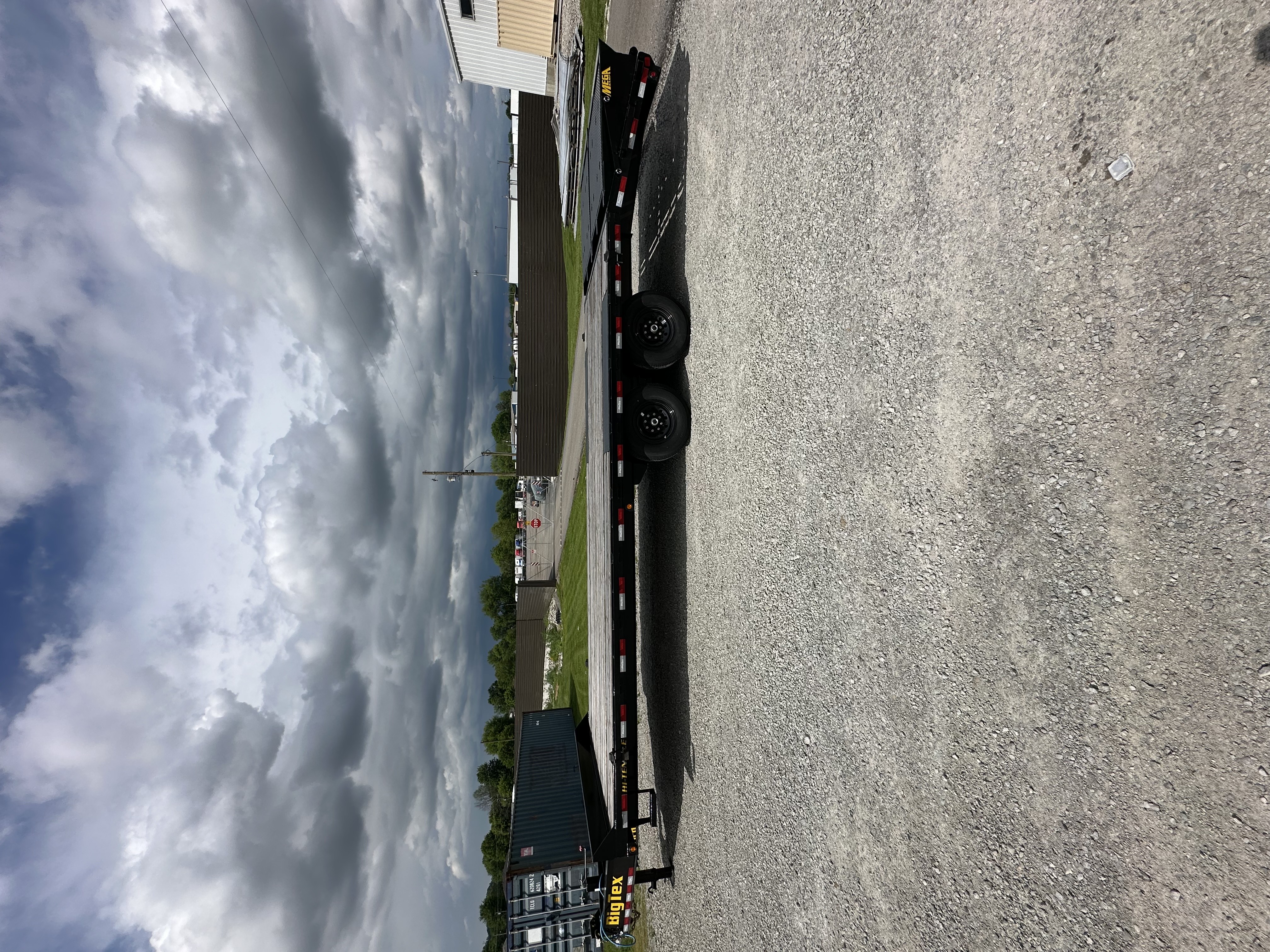 25ft Deckover Trailer for rent in Louisville, KY - view 1 of 4